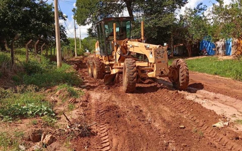 PREFEITURA DE ANDRADINA FAZ RECUPERAÇÃO DE RUAS EM DIVERSOS BAIRROS