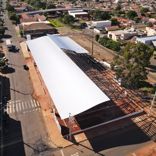 Começa a cobertura do Mercadão de Andradina
