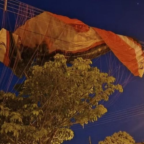 Paramotor se enrosca em fiação durante pouso em Ilha Solteira