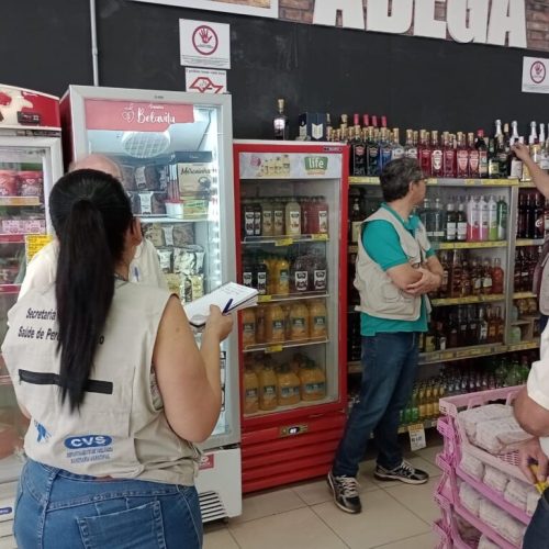 Vigilância Sanitária realiza ação preventiva em Pereira Barreto devido a casos de intoxicação por metanol na região