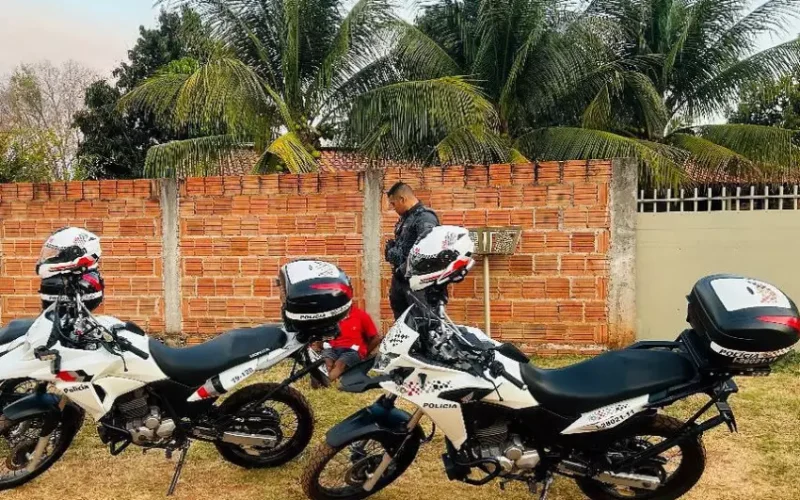 Procurado por roubo é preso durante patrulhamento da PM