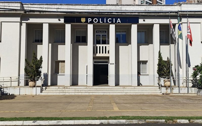 Promessa de renda extra termina em cobrança e visita suspeita