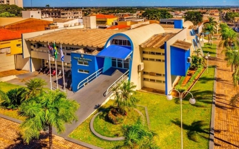 Sábado (14) em plantão do IPTU 2026 em Andradina