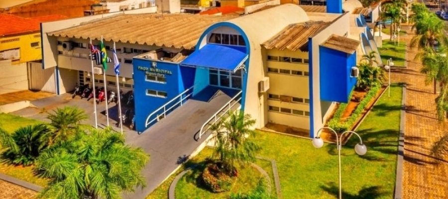 Pagamento antecipado do 13º injeta recursos na economia e reforça valorização dos servidores