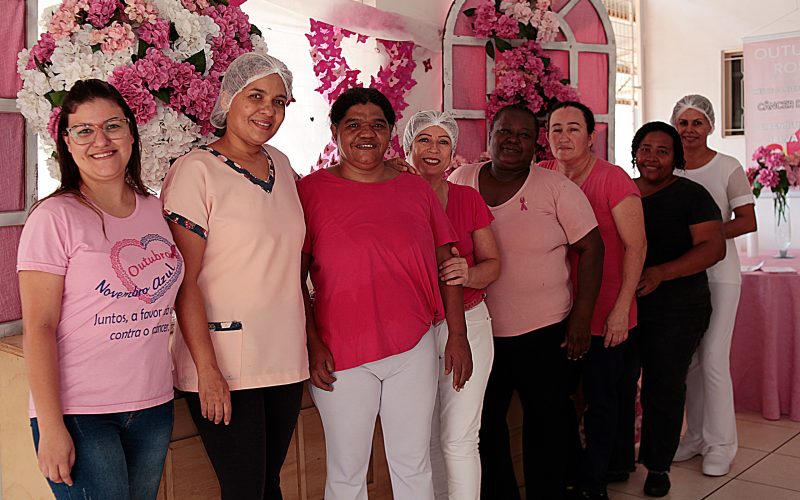 Santa Casa de Andradina realiza café da manhã de encerramento do Outubro Rosa