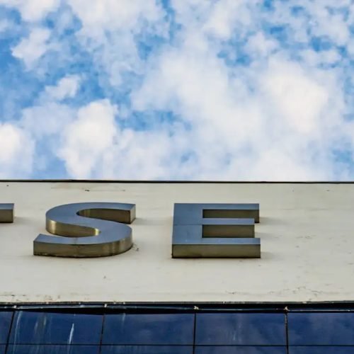 TSE dá 24 horas para Meta dar informações sobre igualdade de campanhas