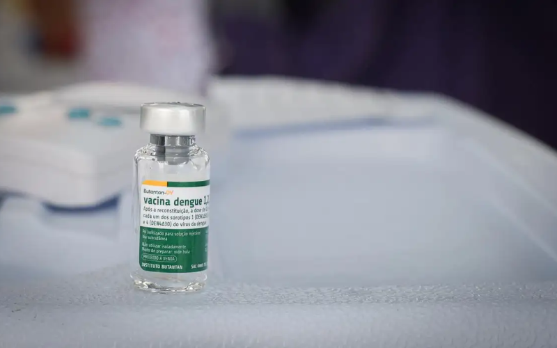 Butantan antecipa entrega de 1,3 mi de vacinas contra dengue ao SUS